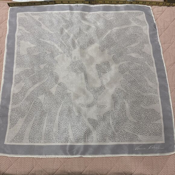 Anne Klein Gray Silk Scarf Lion - Picture 1 of 4